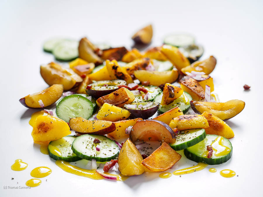 Bratkartoffel Zwetschge Gurke Salat