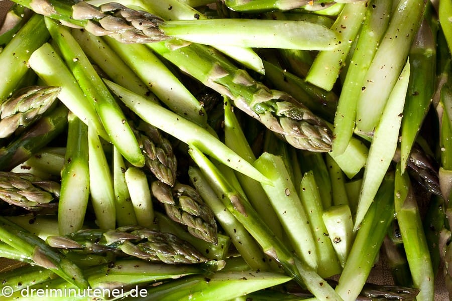 Grüner Spargel